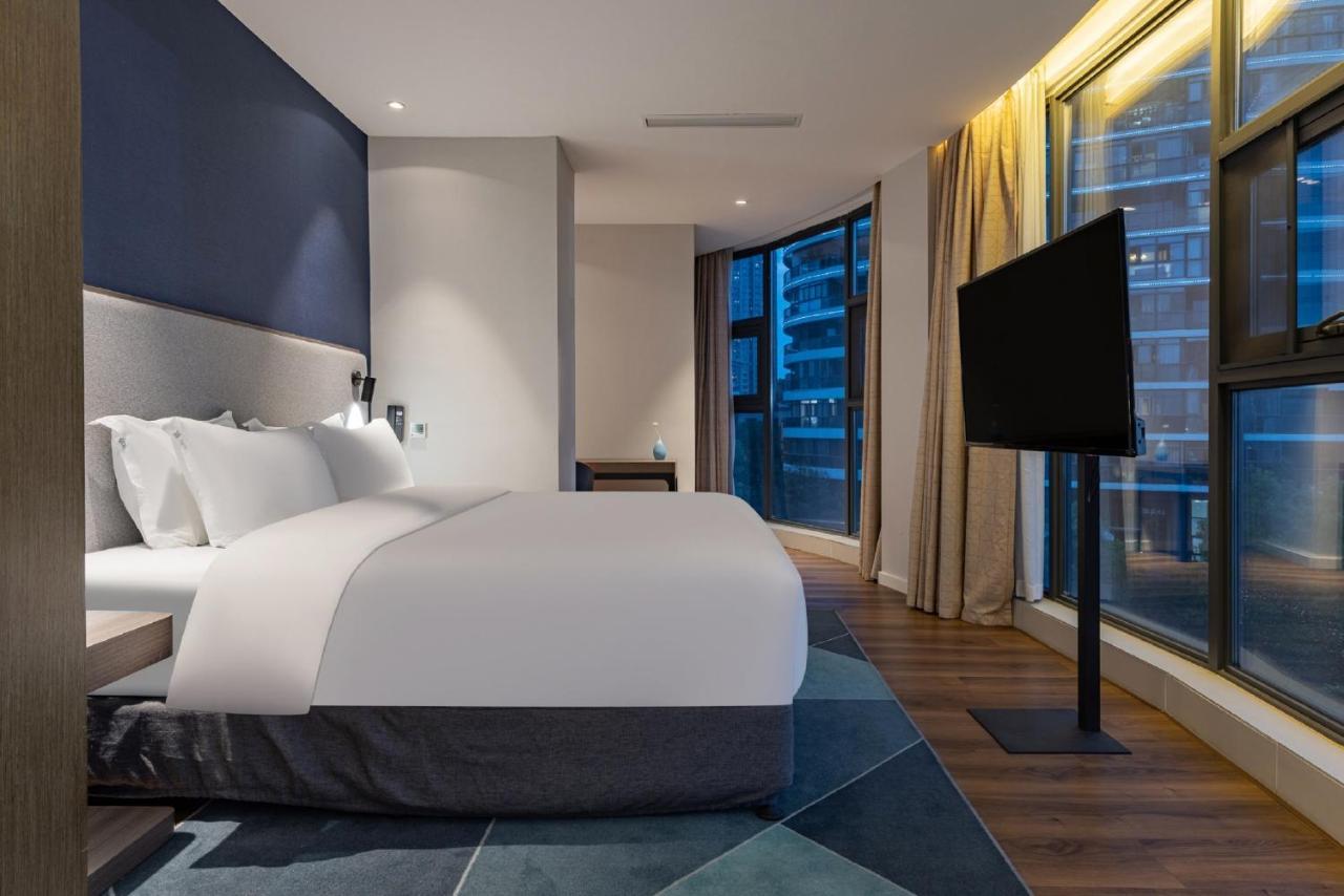 Holiday Inn Express Yichang Riverside By Ihg Exterior photo